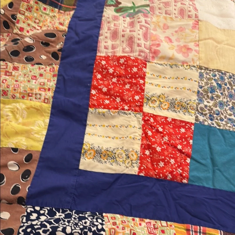 Quilt Vintage Blue,Yellow,Multi Color Tied Quilt